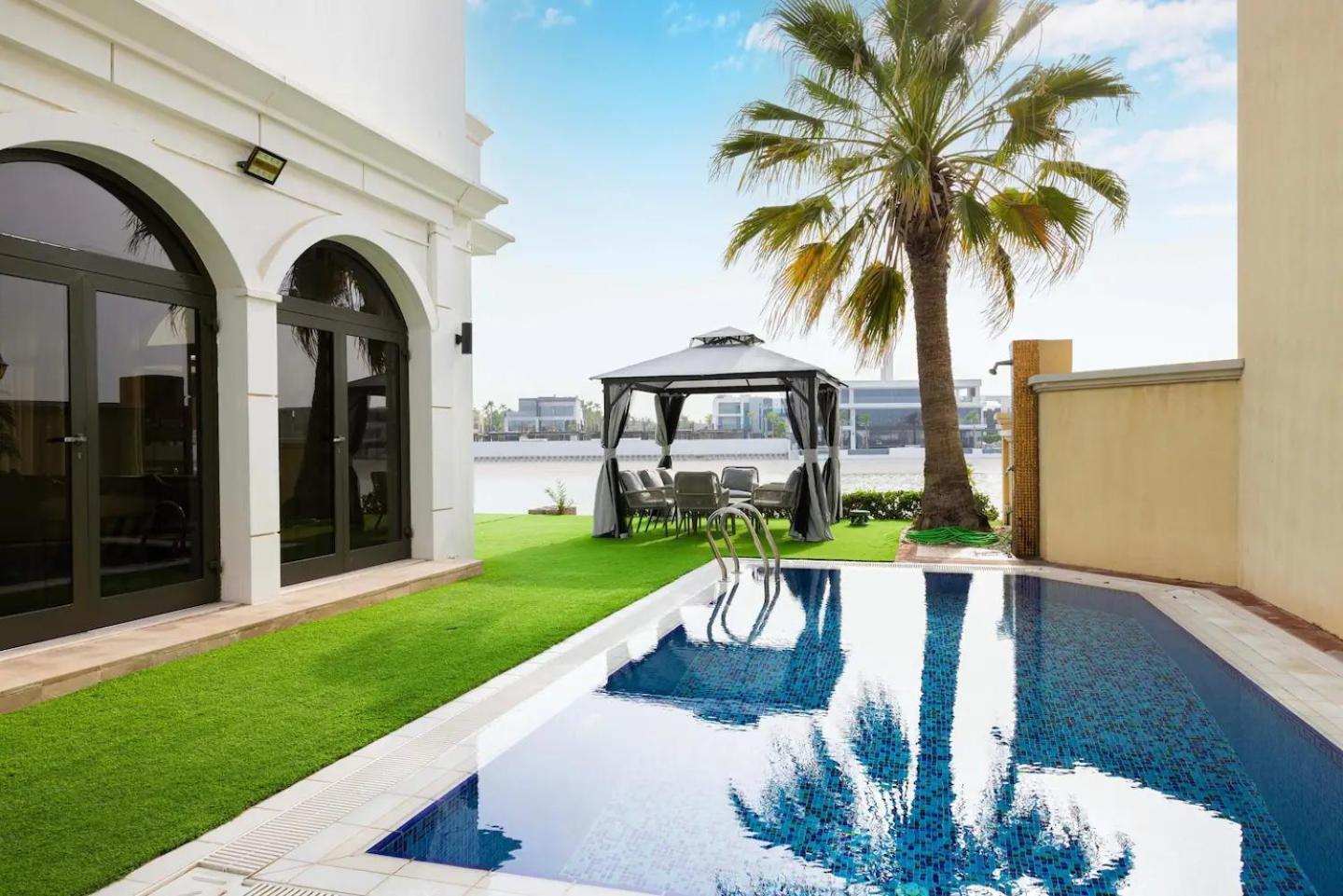 Contemporary With Stunning View Of The Sea * Dubai
